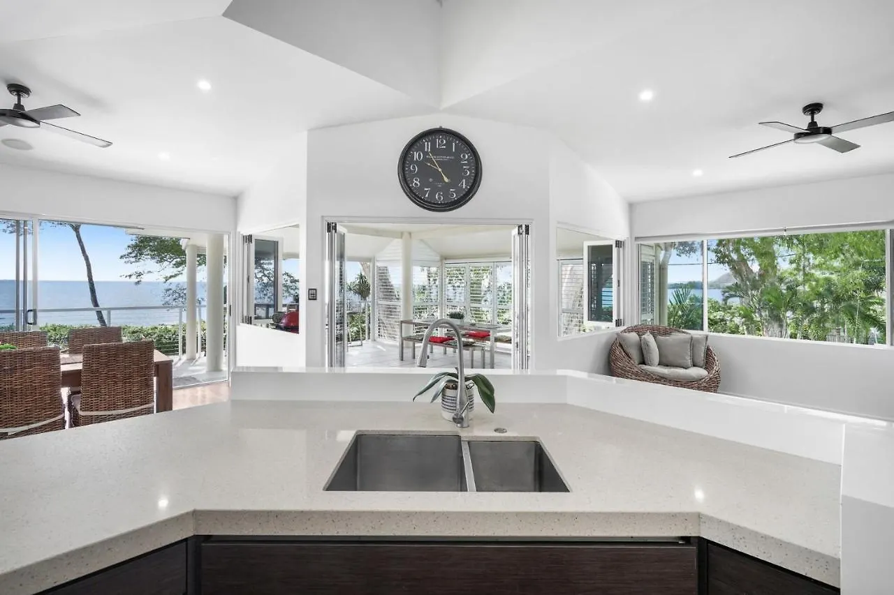 Belle Escapes Seachange At Clifton Beach Luxury Beachfront Home Σπίτι διακοπών